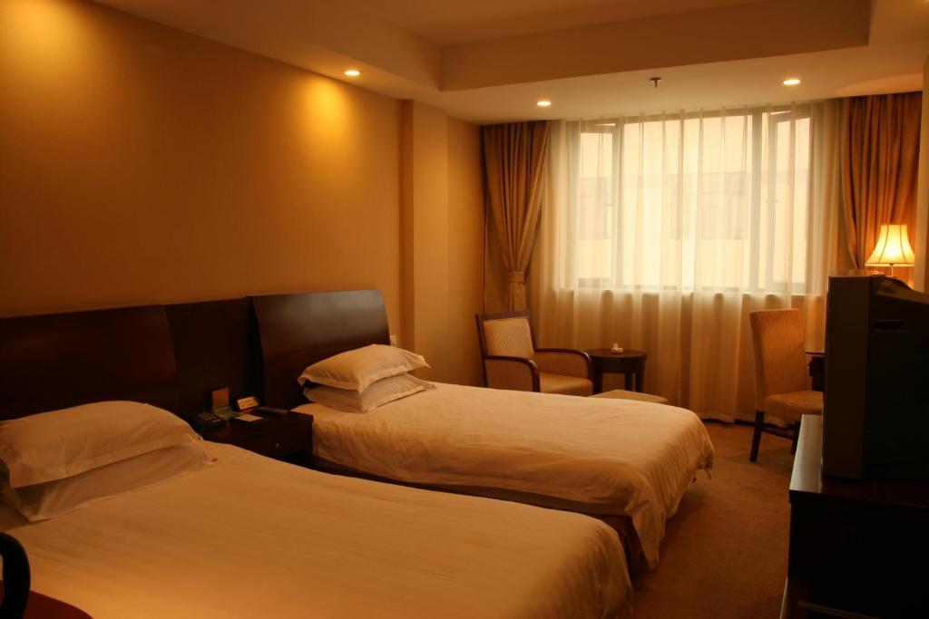 Shangtex Hotel 3*